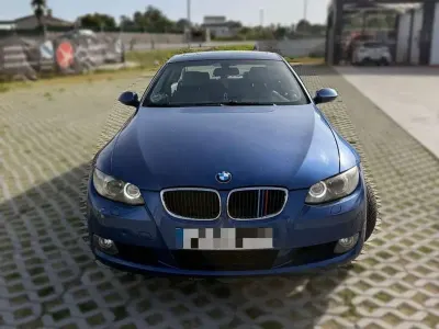 Usado BMW 320 177 CV (130 kW) 2007 Azul Coupe