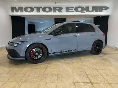 Usado VW Golf VIII GTI 301 HP (221 kW) 2022 Cinzento Citadino