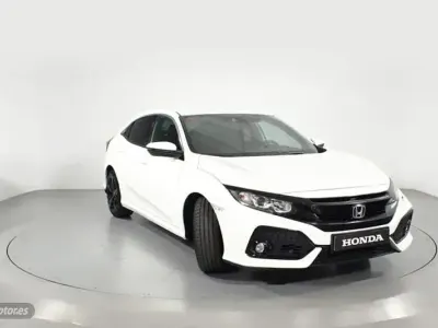 Usado Honda Civic Elegance 129 CV (94 kW) 2019 Blanco Berlina