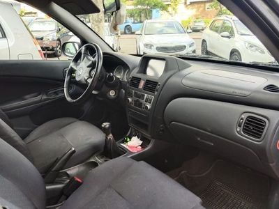 usado Nissan Almera 2006