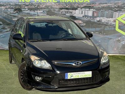 Usado Hyundai i30 Style 115 CV (84 kW) 2011 Negro Utilitario