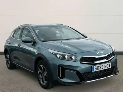 Usado Kia XCeed 140 CV (102 kW) 2025 Gris SUV