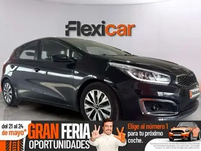 Occasion Kia Ceed 101 PK (74 kW) 2017 Zwart Hatchback