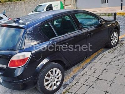 Negro Usado 2004 Opel Astra Edition Berlina | 1800 € (Caro)