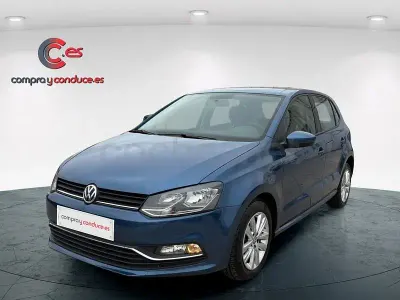 Usado VW Polo 90 CV (66 kW) 2016 Azul Berlina