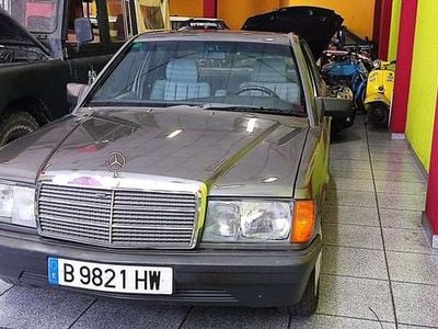 Gris Usado 1987 Mercedes 190 Berlina | 8600 €