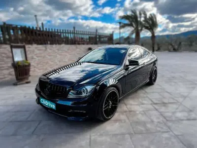 Usado Mercedes C220 Edition 170 CV (125 kW) 2012 Negro Coupe