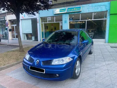 Usado Renault Mégane II 85 CV (62 kW) 2007 Azul Berlina