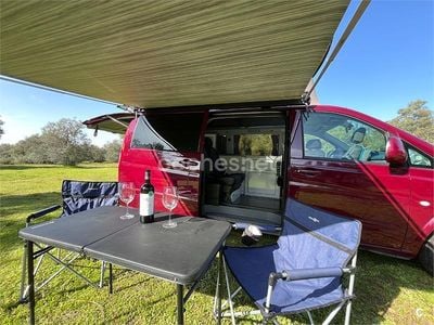 Usado Mercedes Viano 150 CV (110 kW) 2008 Granate Monovolumen