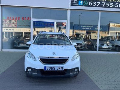 Blanco Usado 2015 Peugeot 2008 Style SUV | 8999 € (Precio justo)