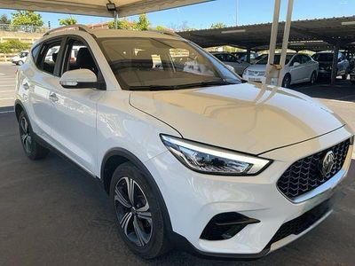 Usado MG ZS Comfort 106 CV (77 kW) 2023 Blanco SUV