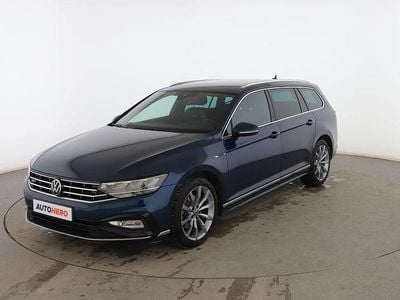 Usado VW Passat R-line 190 CV (139 kW) 2021 Azul Familiar