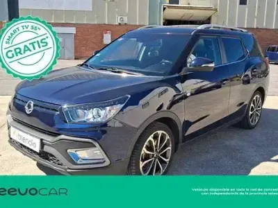 Usado SsangYong XLV Limited 115 CV (84 kW) 2017 Azul SUV