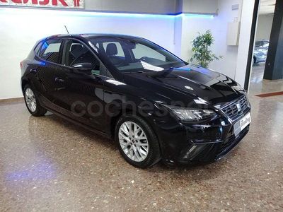 Usado Seat Ibiza FR 115 CV (84 kW) 2025 Negro Utilitario