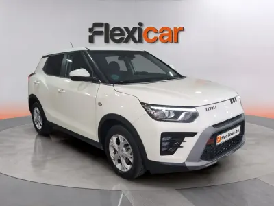 Usado SsangYong Tivoli 150 CV (110 kW) 2024 Blanco SUV