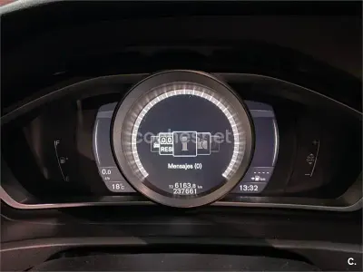 Occasion Volvo V40 Momentum 150 PK (110 kW) 2017 Grijs Sedan
