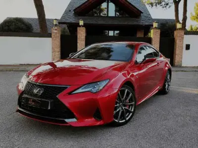Usado Lexus RC300h Sport Line 223 CV (164 kW) 2020 Rojo Coupe