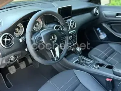 Usado Mercedes A200 Style 136 CV (100 kW) 2013 Gris / plata Berlina