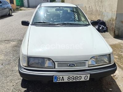 Usado Ford Sierra 125 CV (91 kW) 1991 Blanco Berlina