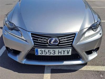 Lexus IS300h