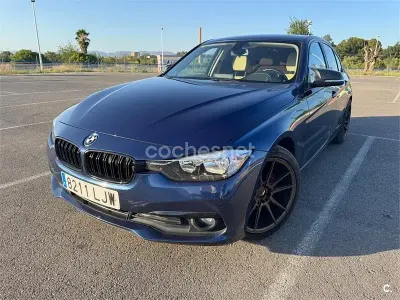 Usado BMW 320 Efficient Dynamics 163 CV (119 kW) 2016 Azul Berlina