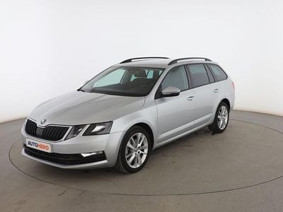 Gris Usado 2017 Skoda Octavia Familiar | 16.299 € (Precio justo)
