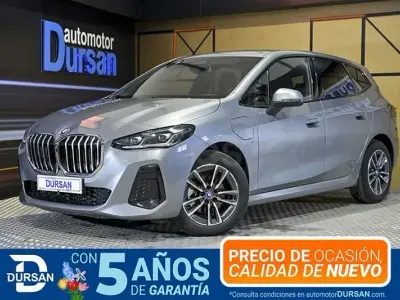 Usado BMW 225 Active Tourer 245 CV (180 kW) 2024 Gris / plata Monovolumen