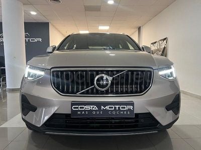 Usado Volvo XC40 Core 211 CV (155 kW) 2023 Gris / plata SUV