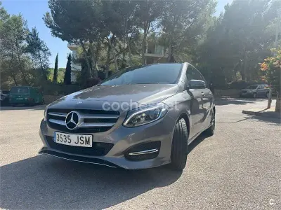 Usado Mercedes B200 AMG line 136 CV (100 kW) 2016 Gris / plata Utilitario