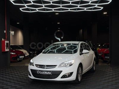 Usado Opel Astra Excellence 125 HP (91 kW) 2015 Branco Sedan