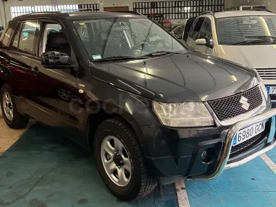 Usado Suzuki Grand Vitara 129 CV (94 kW) 2009 Negro SUV