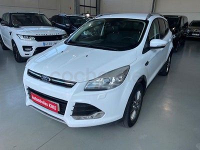 Usado Ford Kuga Trend 140 CV (102 kW) 2014 Blanco SUV