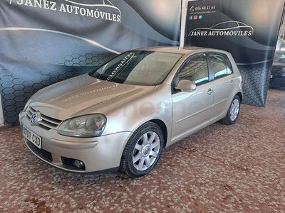 Usado VW Golf IV Highline 105 CV (77 kW) 2004 Beige Berlina