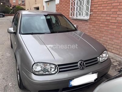 Usado VW Golf IV 110 CV (80 kW) 2003 Gris / plata Berlina