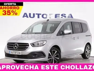 Usado Mercedes T180 116 CV (85 kW) 2023 Gris / plata Monovolumen