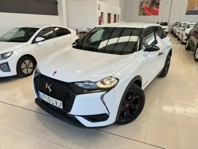 Usado DS Automobiles DS3 Crossback Performance 100 CV (73 kW) 2021 Blanco SUV