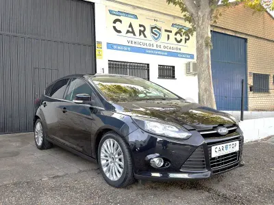 Usado Ford Focus Titanium 115 CV (84 kW) 2012 Negro Berlina