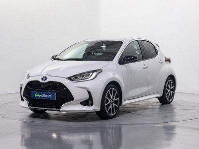 Usado Toyota Yaris Hybrid Style 116 CV (85 kW) 2022 Blanco Berlina