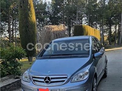 Usado Mercedes B180 109 CV (80 kW) 2006 Azul Monovolumen