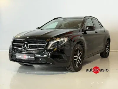 Käytetty Mercedes GLA200 Urban 156 HP (114 kW) 2016 Musta Katumaasturi