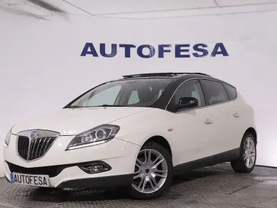 Usado Lancia Delta 120 CV (88 kW) 2010 Blanco Utilitario