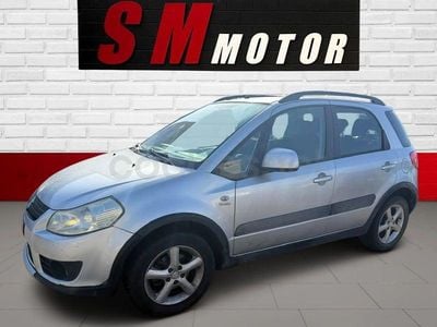 Usado Suzuki SX4 GLX 120 CV (88 kW) 2010 Gris / plata SUV