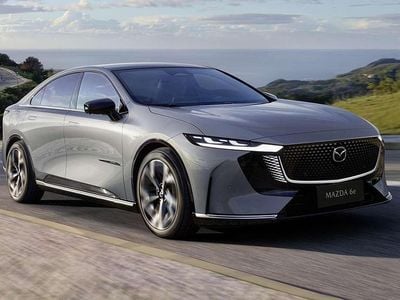 Usado Mazda 6 Luxury 150 CV (110 kW) 2016 Rojo Familiar