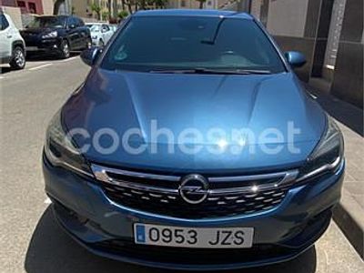 Azul Usado 2017 Opel Astra Excellence Berlina | 10.000 € (Precio justo)