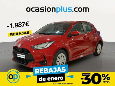 Rojo Usado 2022 Toyota Yaris Hybrid Business Edition Berlina | 17.890 € (Precio justo)