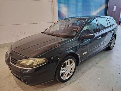 Usado Renault Laguna GrandTour Initiale 210 CV (154 kW) 2005 Verde Familiar