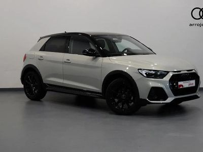 Usado Audi A1 Sportback 110 CV (80 kW) 2021 Gris/plata Utilitario