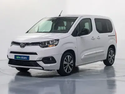 Usado Toyota Proace Verso City 130 CV (95 kW) 2024 Blanco Familiar