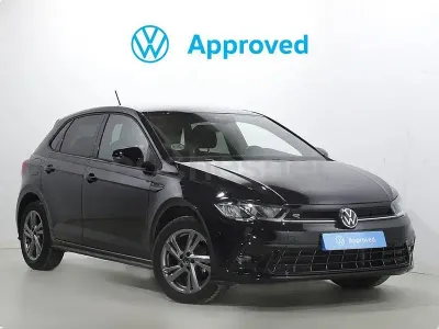 Usado VW Polo R-line 95 CV (69 kW) 2024 Negro Utilitario