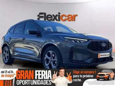 Usado Ford Kuga ST-Line 150 CV (110 kW) 2025 Gris SUV